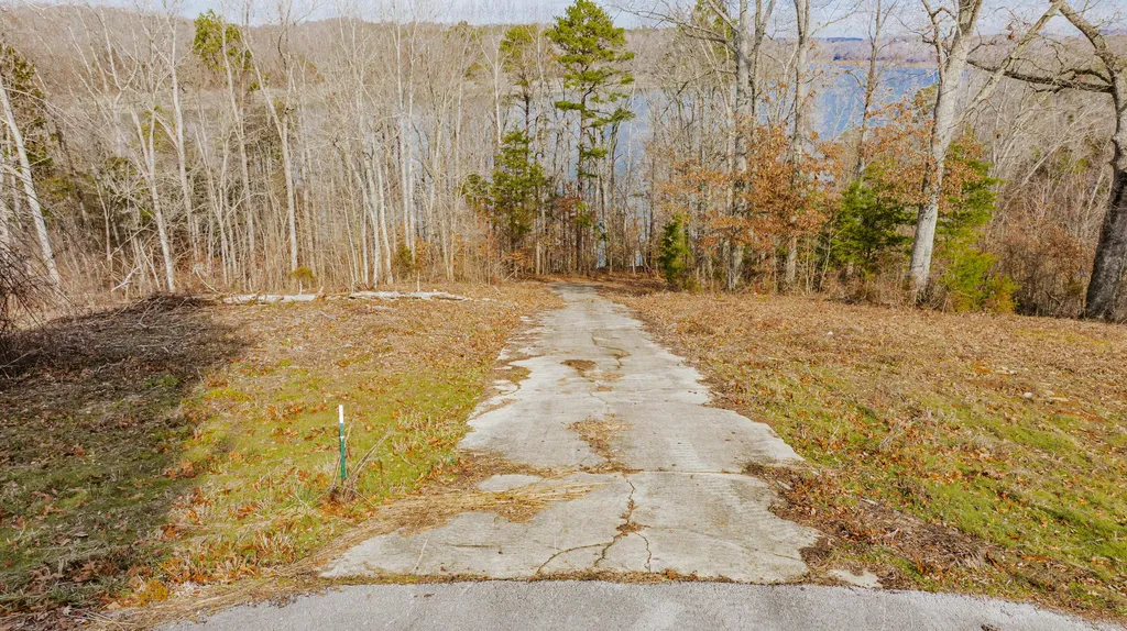 516 Colson Drive Bronston KY 42518