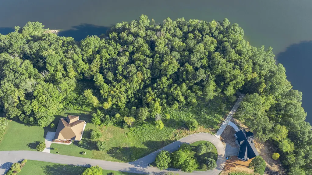 516 Colson Drive Bronston KY 42518