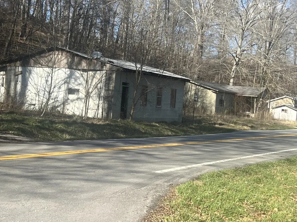 2385 Highway 26 Williamsburg KY 40769