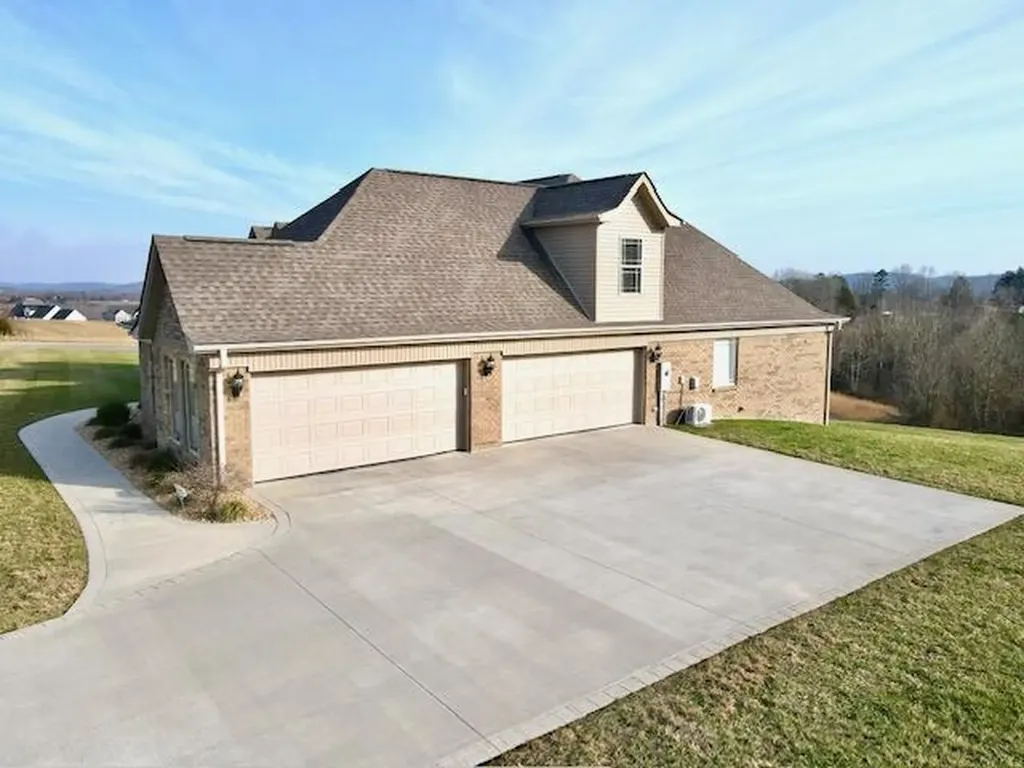 24 Shimmering Moon Drive Somerset KY 42503