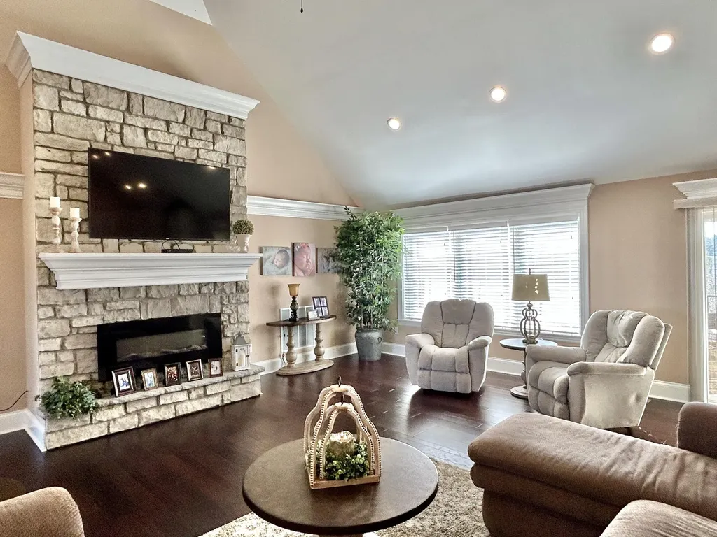 24 Shimmering Moon Drive Somerset KY 42503