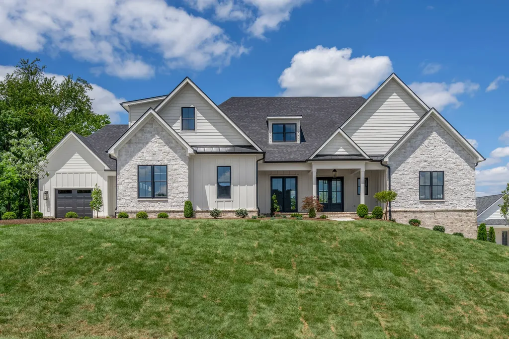 Nicholasville KY, 128 Doe Valley