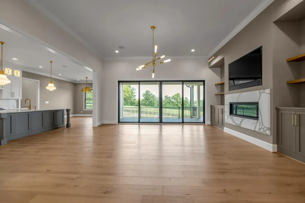 128 Doe Valley Nicholasville KY 40356
