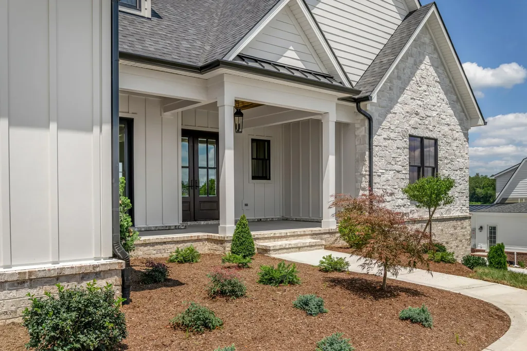 128 Doe Valley Nicholasville KY 40356