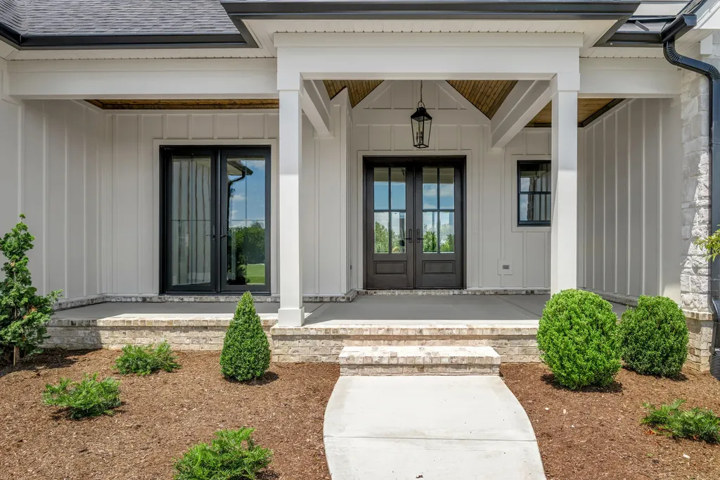 128 Doe Valley Nicholasville KY 40356