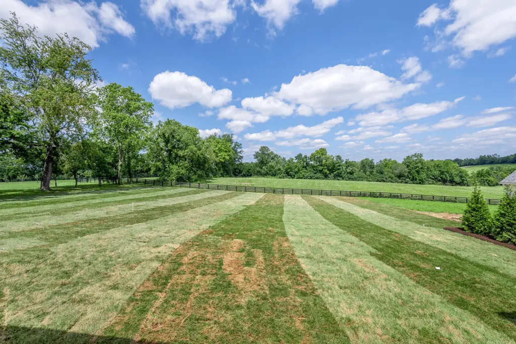 128 Doe Valley Nicholasville KY 40356