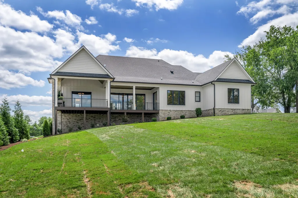 128 Doe Valley Nicholasville KY 40356