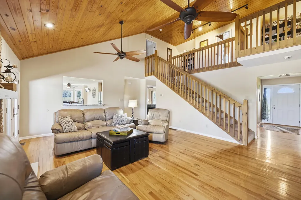 559 Moran Summit Road Richmond KY 40475