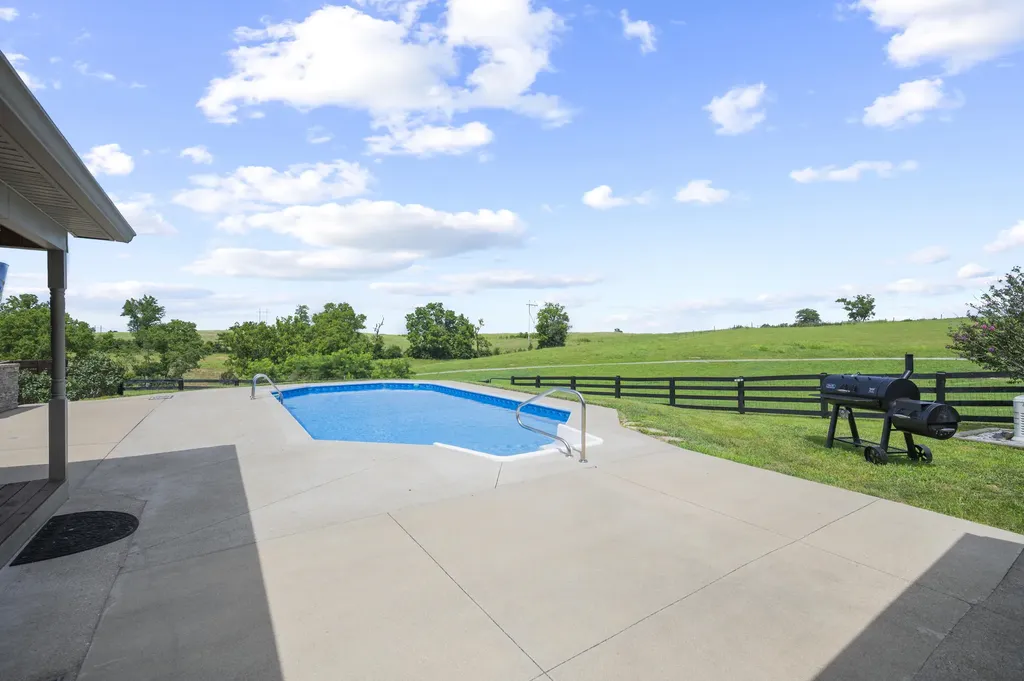 559 Moran Summit Road Richmond KY 40475