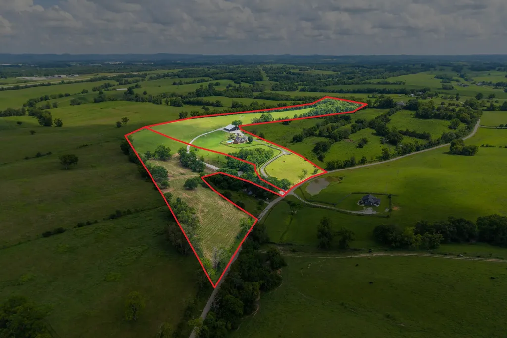 559 Moran Summit Road Richmond KY 40475