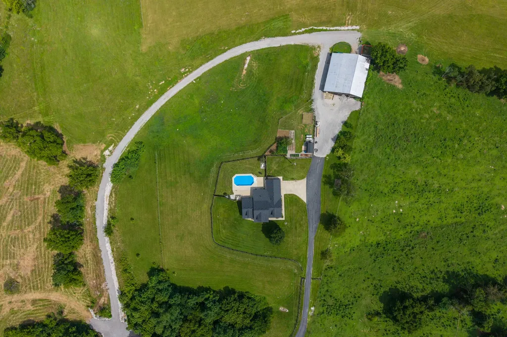 559 Moran Summit Road Richmond KY 40475