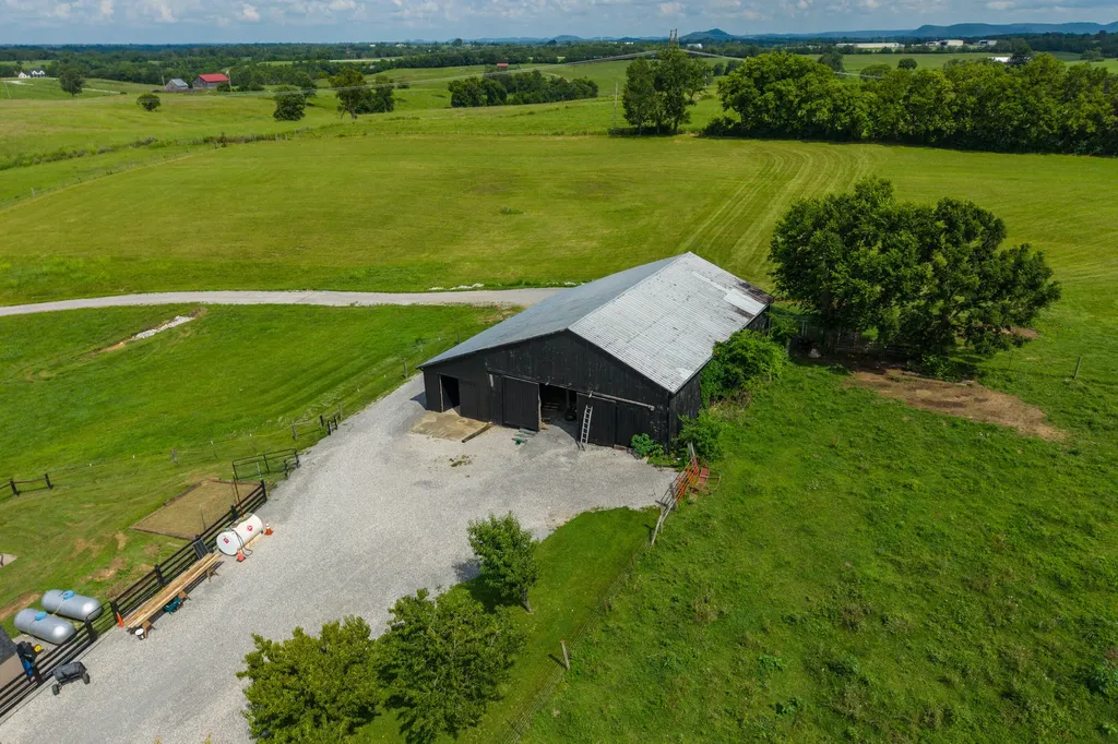 559 Moran Summit Road Richmond KY 40475