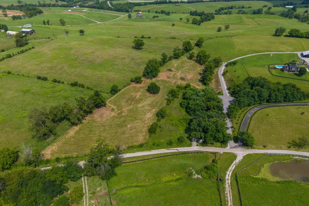 559 Moran Summit Road Richmond KY 40475