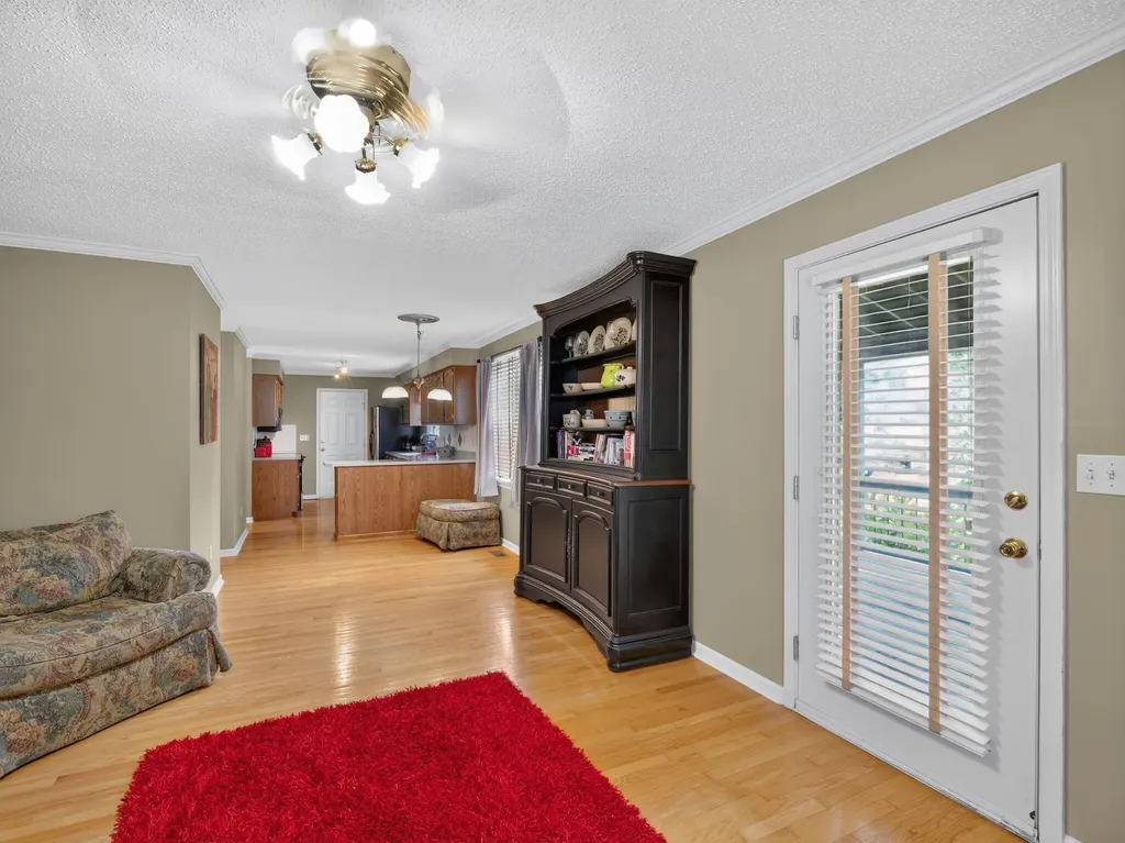 1013 Ballard Lane Madisonville KY 42431