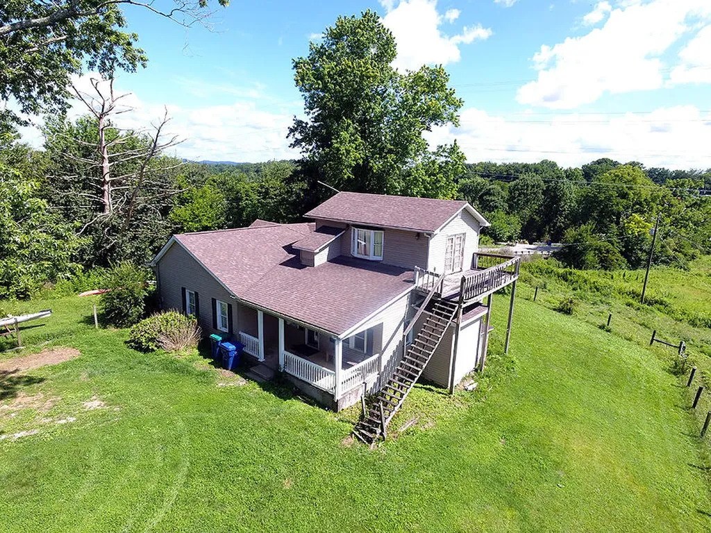 7625 N Highway 1247 Science Hill KY 42553