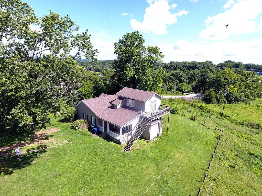 7625 N Highway 1247 Science Hill KY 42553