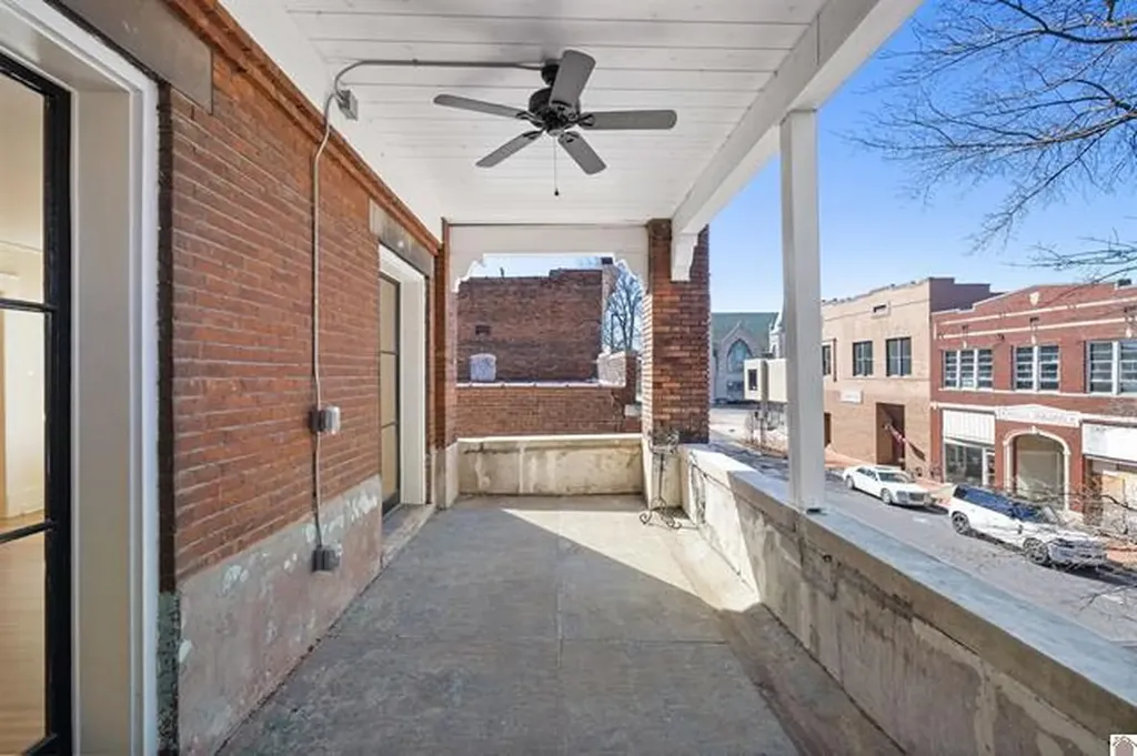 610 Broadway Street Paducah KY 42001
