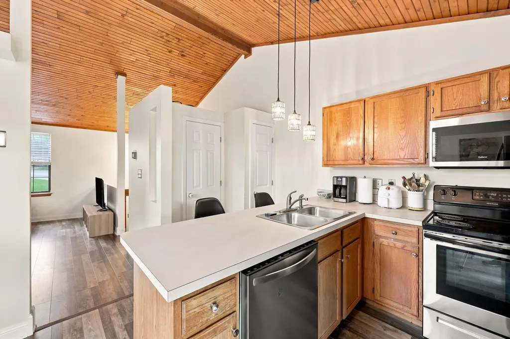 1440 SE Hartland Woods Way Lexington KY 40515