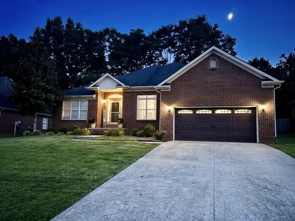 125 Amiens Boulevard Winchester KY 40391