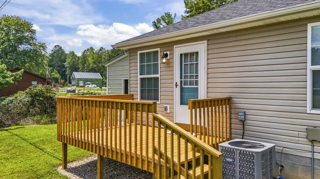 313 Mynhier Road Morehead KY 40351