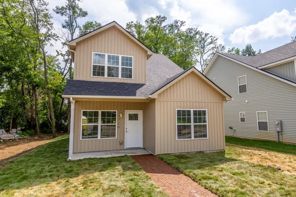 716 Harrison Trace Lexington KY 40505