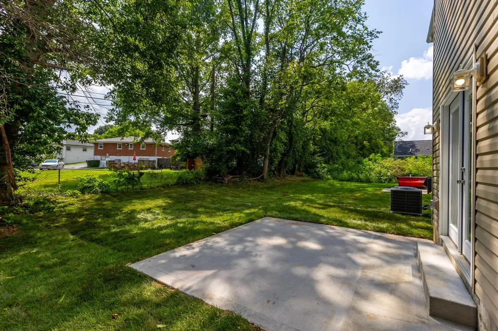 716 Harrison Trace Lexington KY 40505