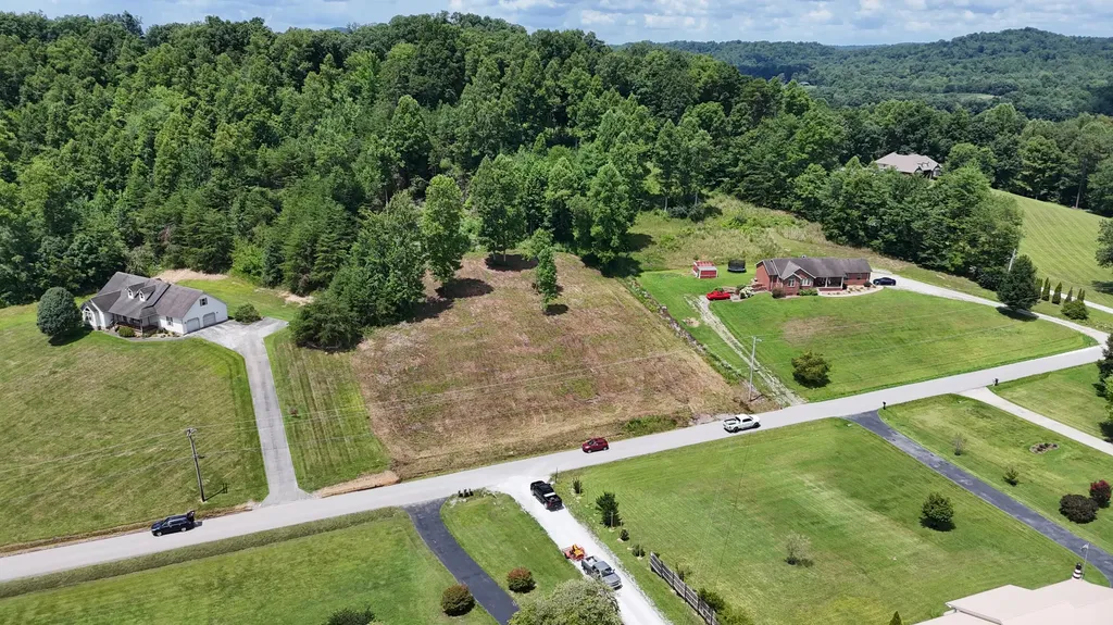 999 Lick Fork Road London KY 40741
