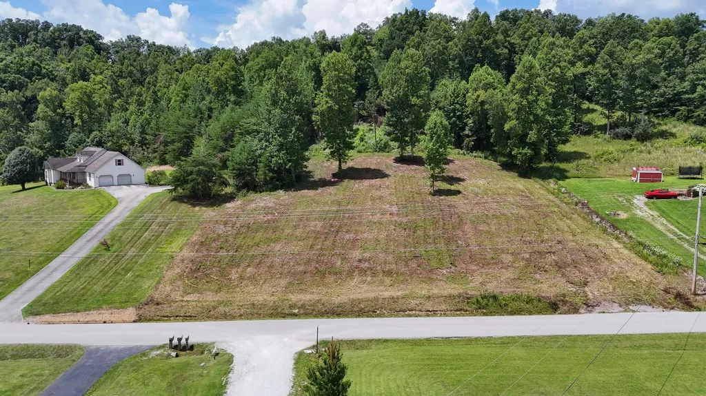999 Lick Fork Road London KY 40741