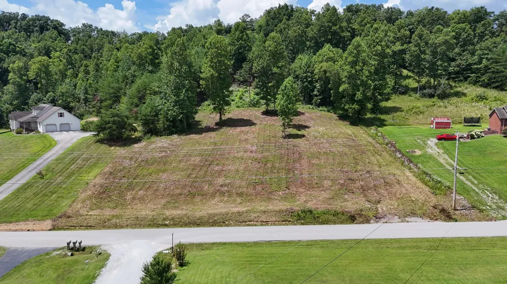 999 Lick Fork Road London KY 40741