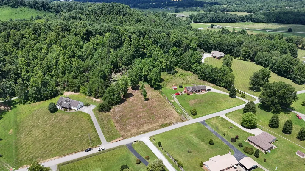 999 Lick Fork Road London KY 40741