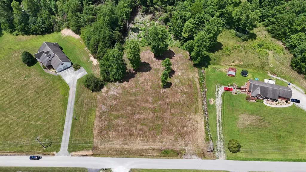 999 Lick Fork Road London KY 40741