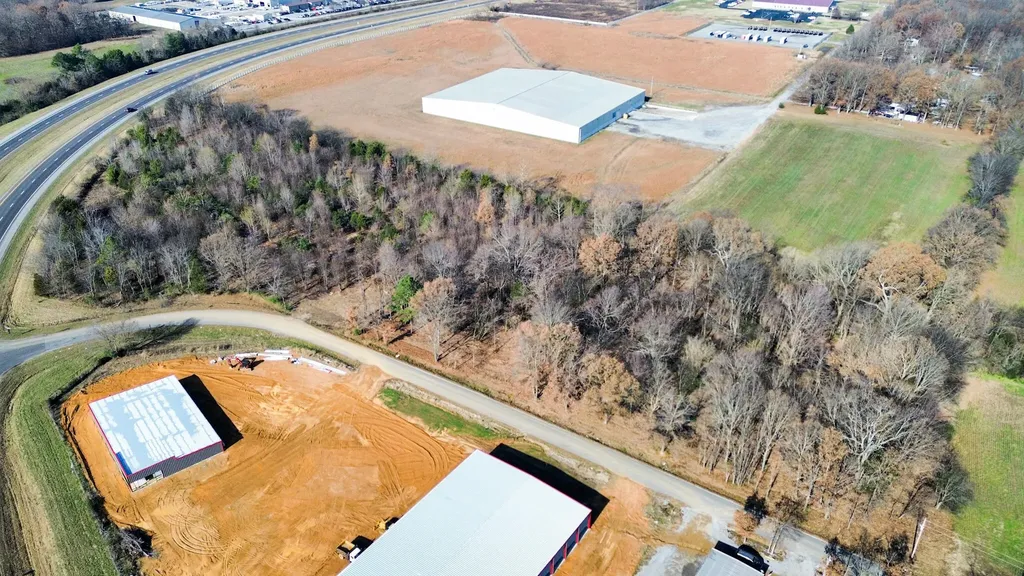 1811 U.s. 641 Benton KY 42025
