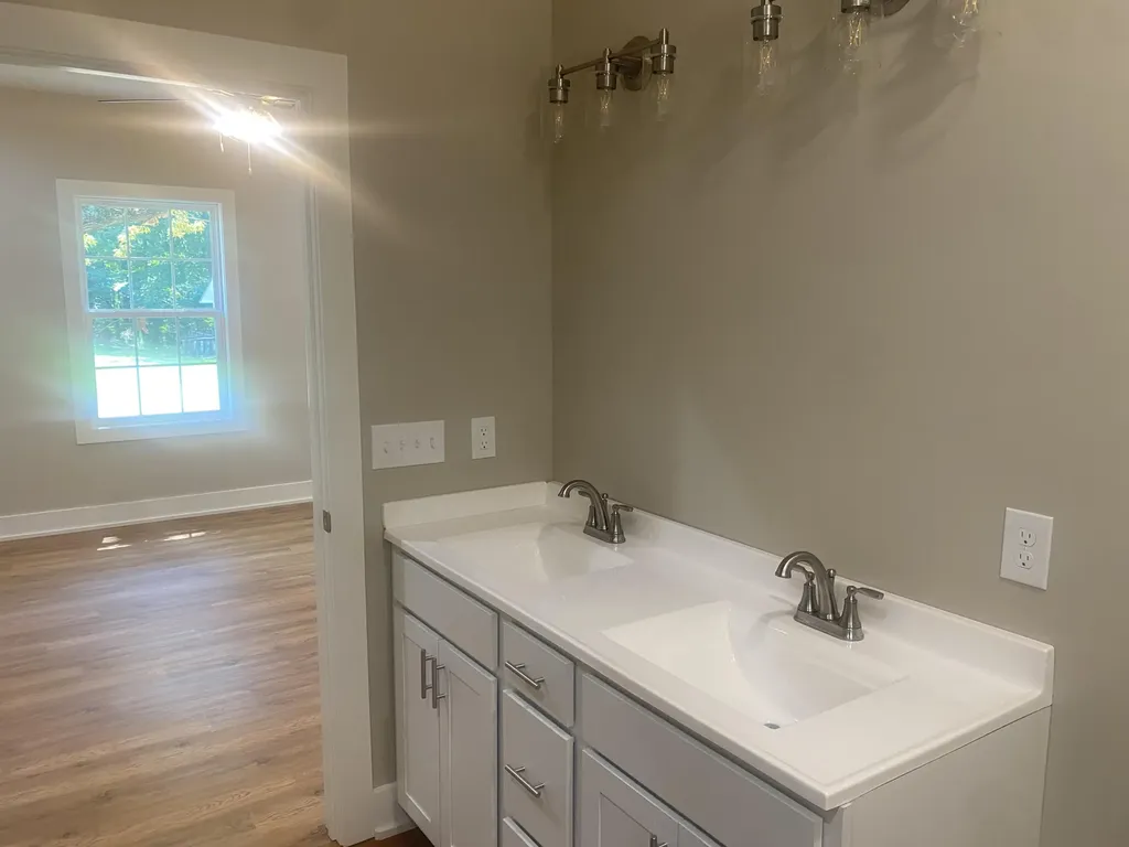 220 Christopher Dr Drive Cadiz KY 42211