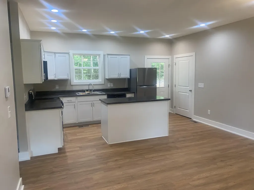 220 Christopher Dr Drive Cadiz KY 42211