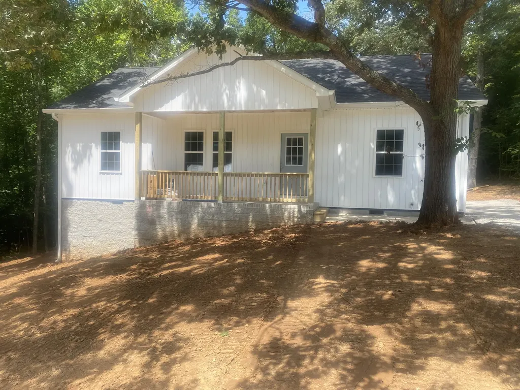 220 Christopher Dr Drive Cadiz KY 42211