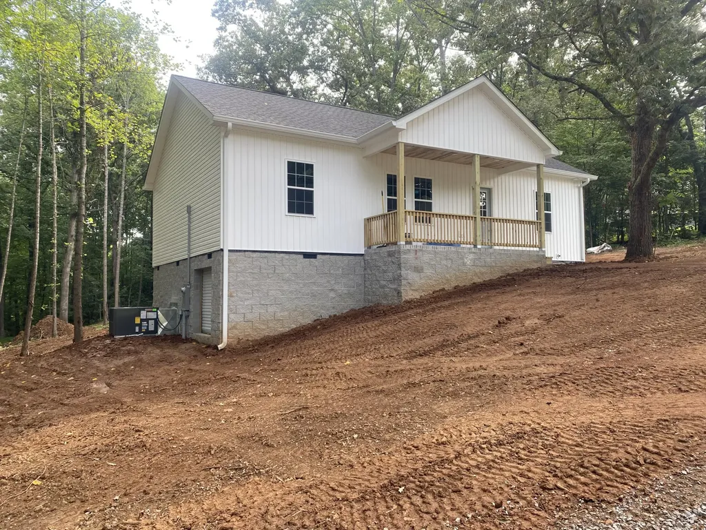 220 Christopher Dr Drive Cadiz KY 42211