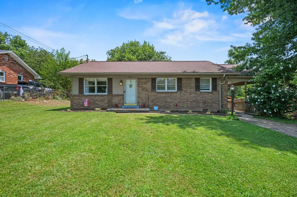 607 Four Mile Avenue Richmond KY 40475