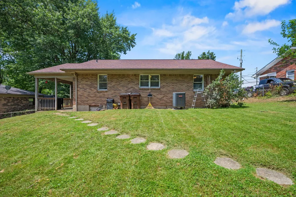 607 Four Mile Avenue Richmond KY 40475