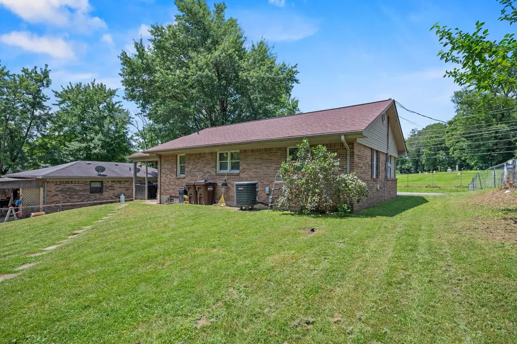 607 Four Mile Avenue Richmond KY 40475