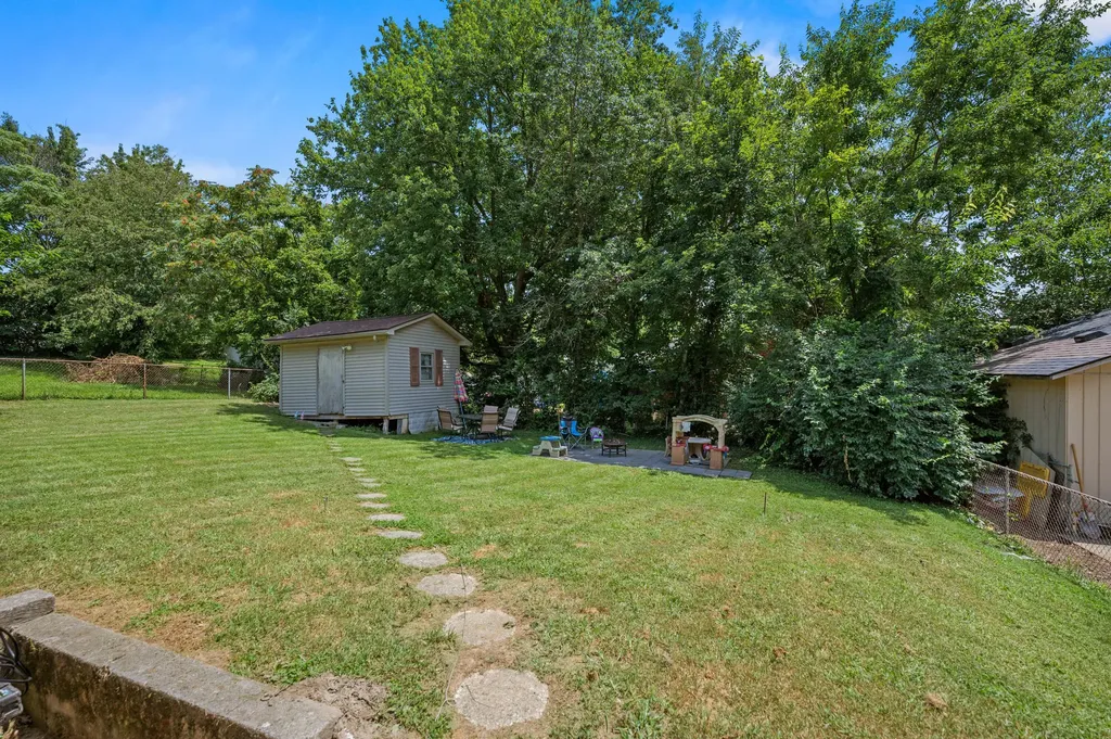 607 Four Mile Avenue Richmond KY 40475