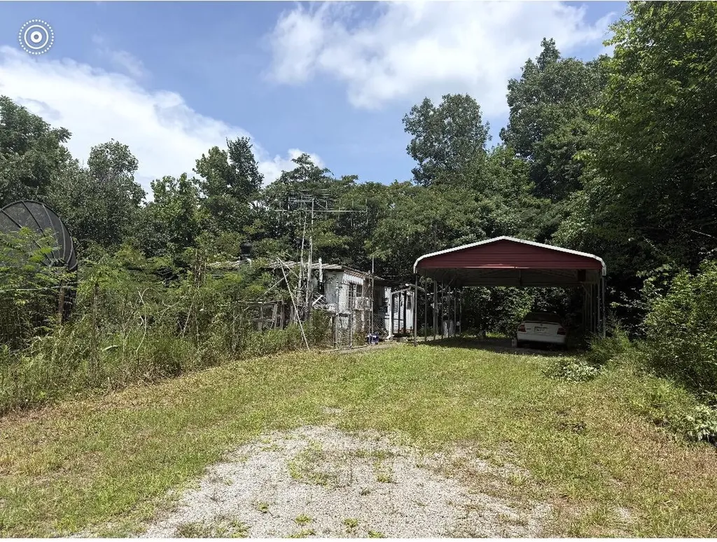 309 Charlie Neal Road Burnside KY 42519