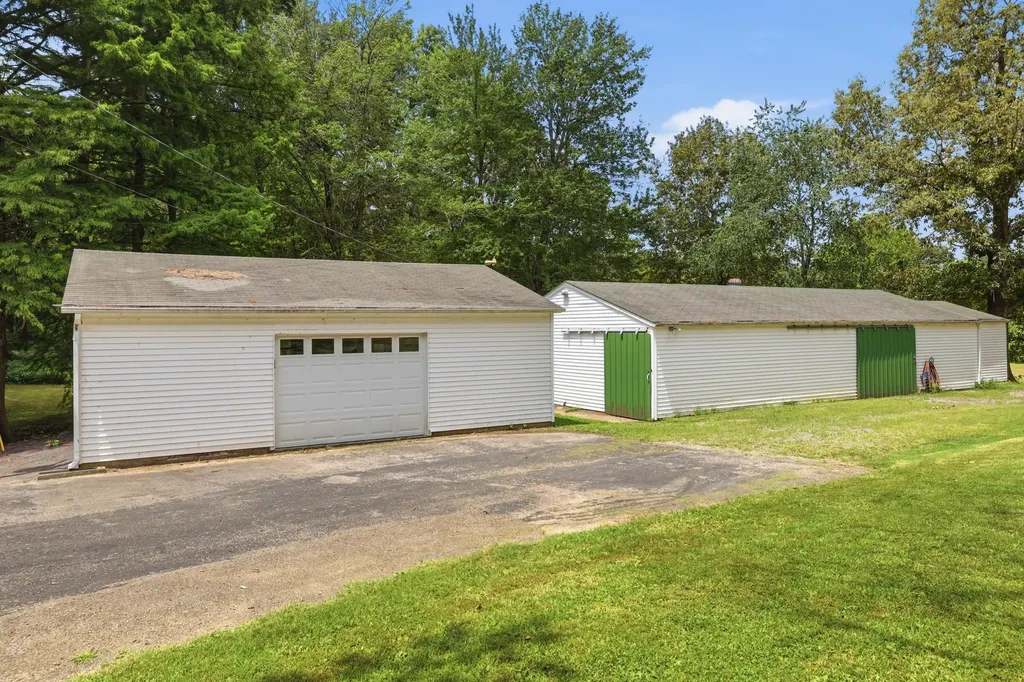 504 Hay Market Corner Road Mayfield KY 42066
