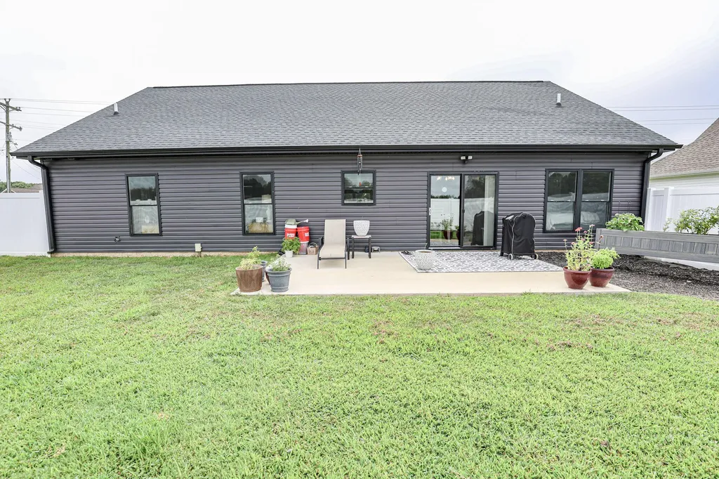 307 Parkway Drive Mayfield KY 42066