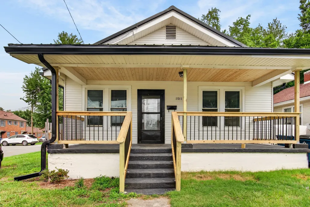 1011 Queen Street Danville KY 40422