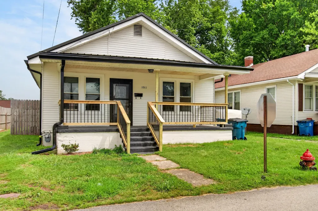 1011 Queen Street Danville KY 40422