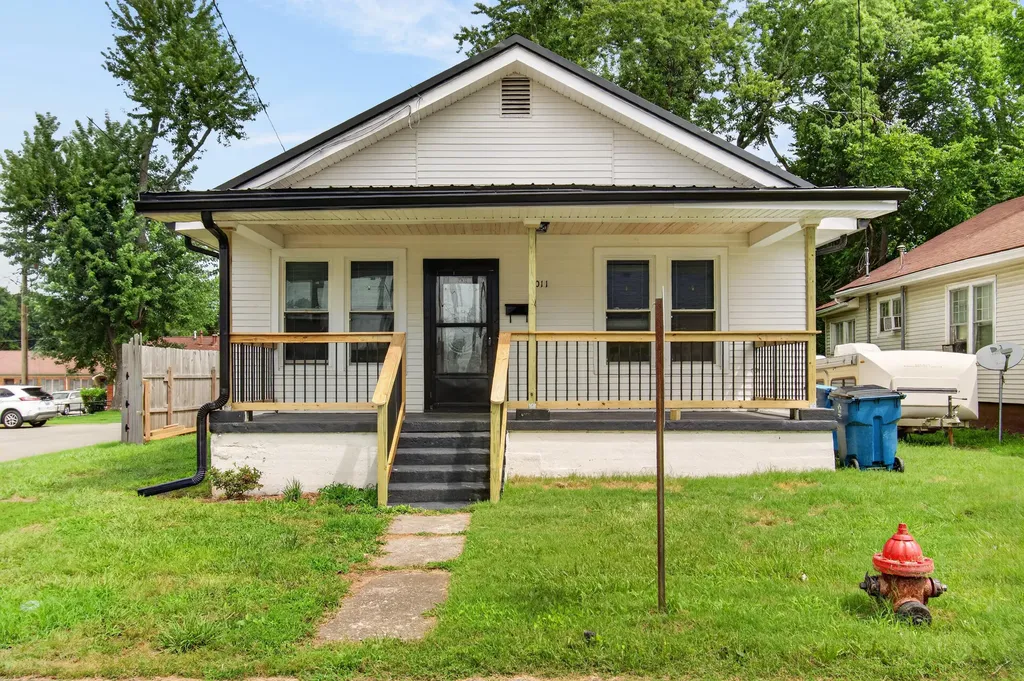 1011 Queen Street Danville KY 40422