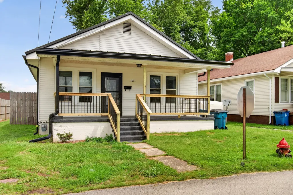 1011 Queen Street Danville KY 40422