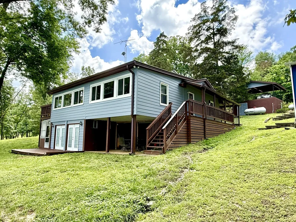 548 Waterway Trail New Concord KY 42076