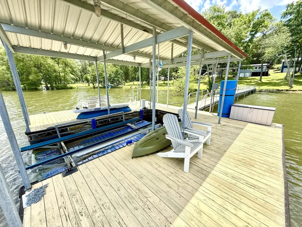 548 Waterway Trail New Concord KY 42076