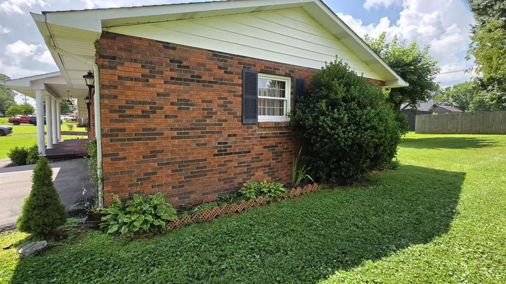 275 Middleground Way London KY 40744